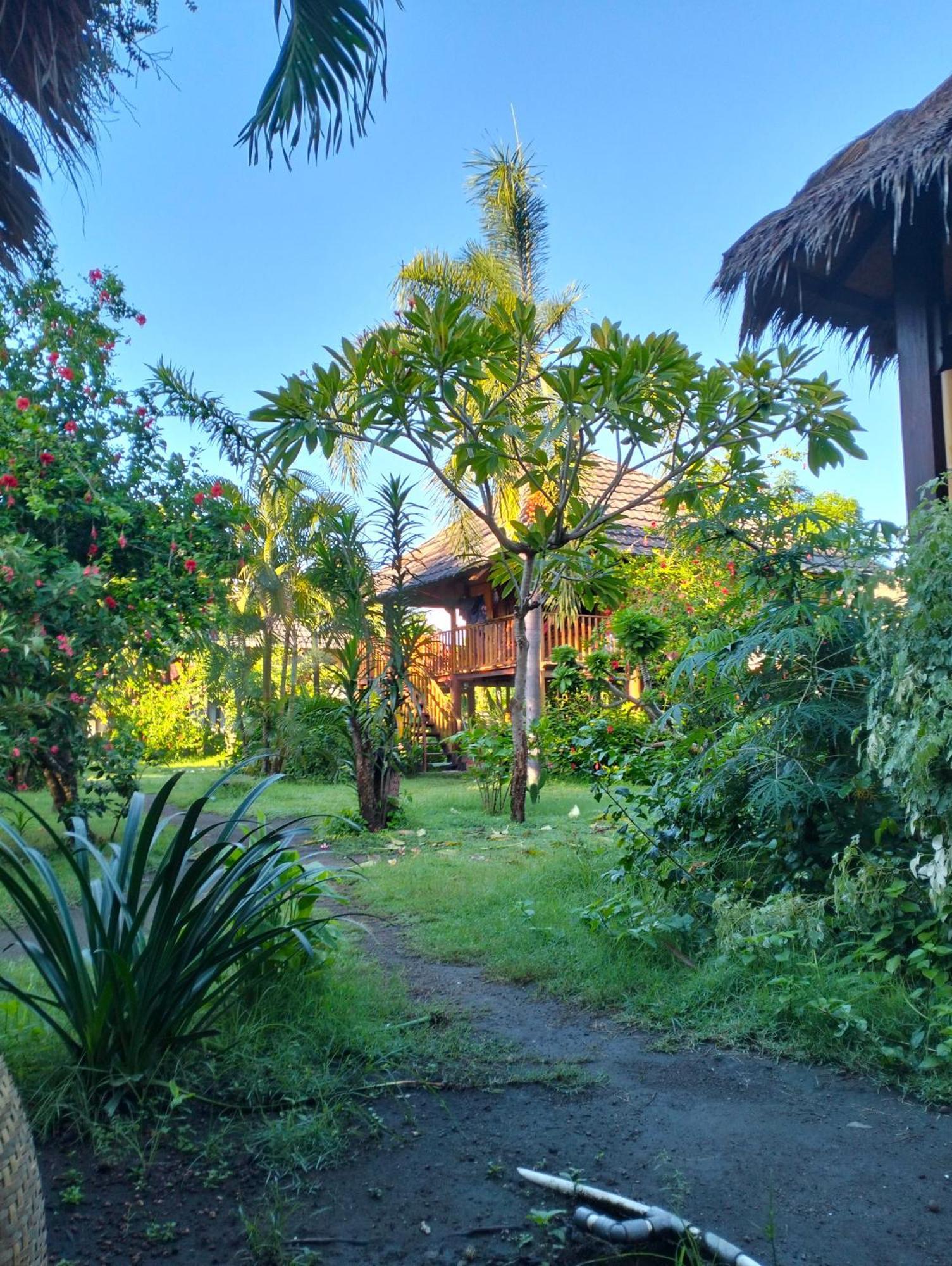 Tangga Bungalows Gili Air Exterior foto
